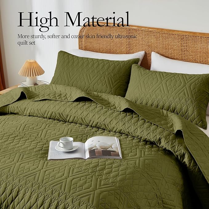 akkialla Twin Size Quilt Bedding Set,Olive Green Lightweight Microfiber Soft Bedspreads,Modern Style Geoetric Pattern Coverlet Set for All Seasons,2 Piece(1 Quilt,1Pillow Sham)