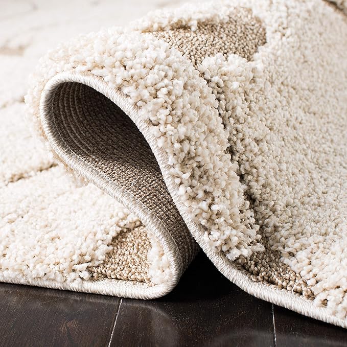 SAFAVIEH Florida Shag Collection Accent Rug - 4' x 6', Cream & Beige, Scroll Design, Non-Shedding & Easy Care, High-Low Plush Pile, Ideal for Living Room, Bedroom, Dining Space (SG455-1113)