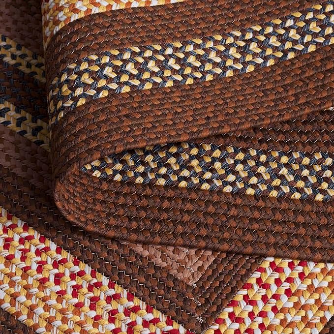 SAFAVIEH Washable Rug Outdoor Braided Collection - 5' Square, Brown & Light Brown, Handmade & Reversible, Non-Shedding & Easy to Clean, Ideal for Patio, Backyard, Mudroom (BRD313T)