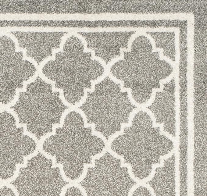 SAFAVIEH Amherst Collection Accent Rug - 4' x 6', Dark Grey & Beige, Moroccan Trellis Design, Non-Shedding & Easy Care, Ideal for High Traffic Areas in Entryway, Living Room, Bedroom (AMT422R)