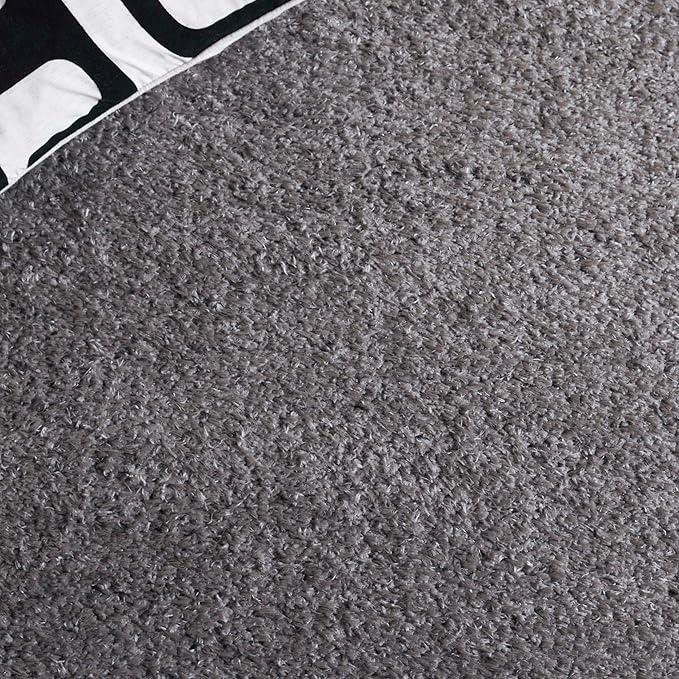 SAFAVIEH Lindsay Shag Collection Square Rug - 6'7" Square, Dark Grey, Contemporary Design, Ideal for High Traffic Areas in Bedroom, Dining Room & Kitchen (LNS560G-7SQ)