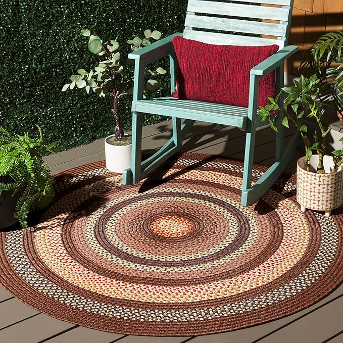 SAFAVIEH Washable Rug Outdoor Braided Collection - 5' Round, Brown & Light Brown, Handmade & Reversible, Non-Shedding & Easy to Clean, Ideal for Patio, Backyard, Mudroom (BRD313T)