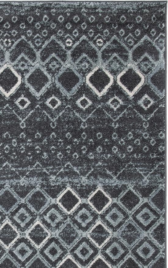 SAFAVIEH Amsterdam Collection Area Rug - 5'1" Square, Dark Grey & Light Grey, Non- Shedding & Easy to Clean, Ideal for Living Room, Bedroom, Dining Space (AMS108J)