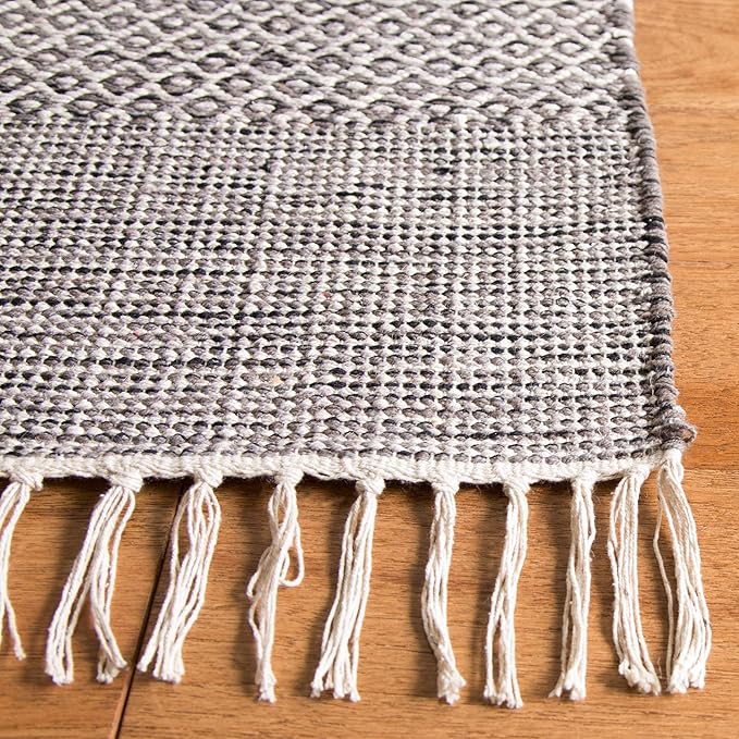 SAFAVIEH Montauk Collection Area Rug - 10' x 14', Ivory & Anthracite, Handmade Flat Weave Boho Farmhouse Cotton Tassel Fringe, Ideal for High Traffic Areas in Living Room, Bedroom (MTK330N)