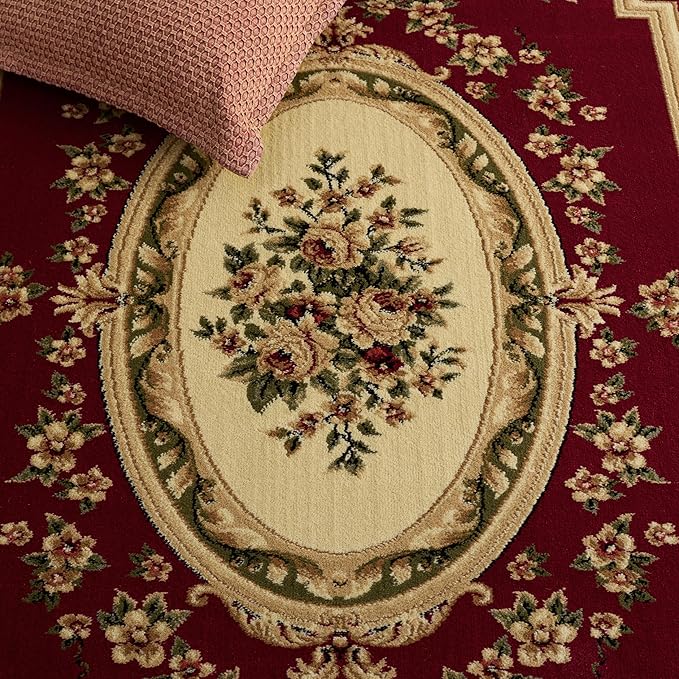 SAFAVIEH Lyndhurst Collection Accent Rug - 3'3" x 5'3", Red & Ivory, European Medallion Design, Non-Shedding & Easy Care, Ideal for High Traffic Areas in Entryway, Living Room, Bedroom (LNH218C)