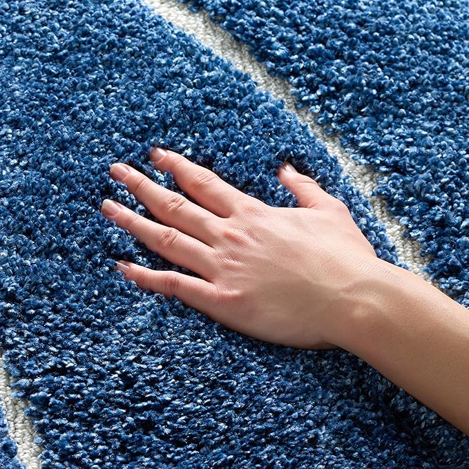 SAFAVIEH Florida Shag Collection Accent Rug - 4' x 6', Dark Blue & Cream, Non-Shedding & Easy Care, 1.2-inch Thick Ideal for High Traffic Areas in Entryway, Living Room, Bedroom (SG472-6511)