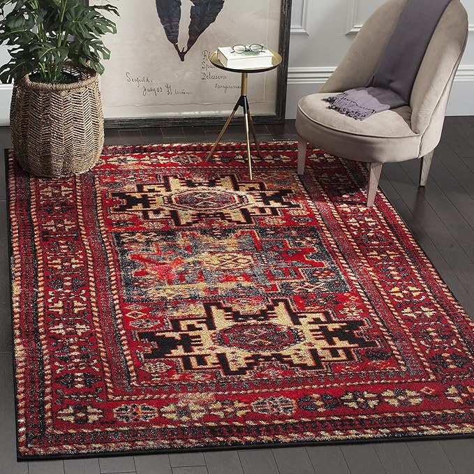 SAFAVIEH Vintage Hamadan Collection Area Rug - 3' Square, Red & Multi, Oriental Traditional Persian Design, Non-Shedding & Easy Care, Ideal for High Traffic Areas in Living Room, Bedroom (VTH213A)