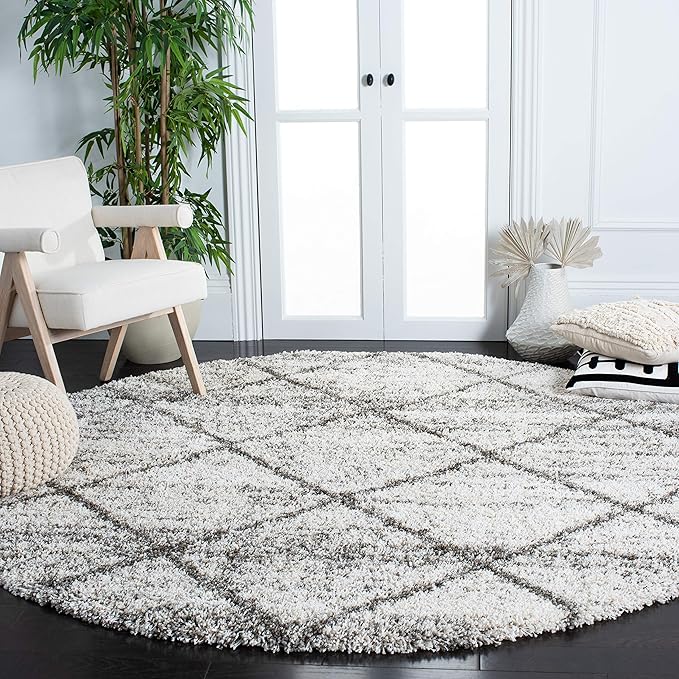 SAFAVIEH Hudson Shag Collection 7' Round Grey/Beige SGH281J Moroccan Diamond Trellis Non-Shedding Living Room Bedroom 2-inch Thick Area Rug
