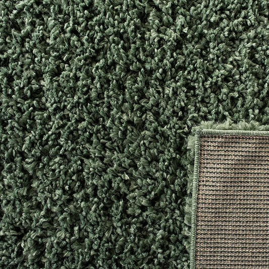 SAFAVIEH August Shag Collection Area Rug - 5' Square, Green, Solid Design, Non-Shedding & Easy Care, 1.5-inch Thick Ideal for High Traffic Areas in Living Room, Bedroom (AUG200Y)