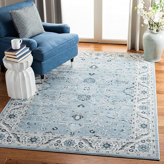 SAFAVIEH Isabella Collection Accent Rug - 4' x 6', Light Blue & Cream, Oriental Design, Non-Shedding & Easy Care, Ideal for High Traffic Areas in Entryway, Living Room, Bedroom (ISA912M)