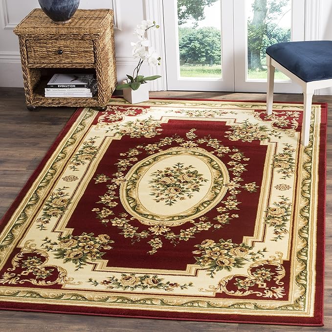 SAFAVIEH Lyndhurst Collection Accent Rug - 4' x 6', Red & Ivory, European Medallion Design, Non-Shedding & Easy Care, Ideal for High Traffic Areas in Entryway, Living Room, Bedroom (LNH218C)