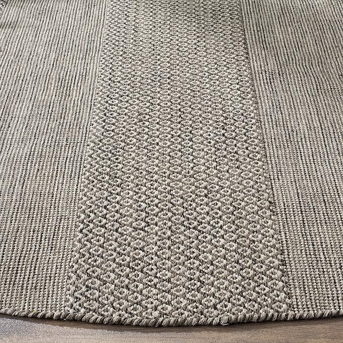 SAFAVIEH Montauk Collection Area Rug - 6' Round, Ivory & Anthracite, Handmade Flat Weave Boho Farmhouse Cotton Tassel Fringe, Ideal for High Traffic Areas in Living Room, Bedroom (MTK330N)