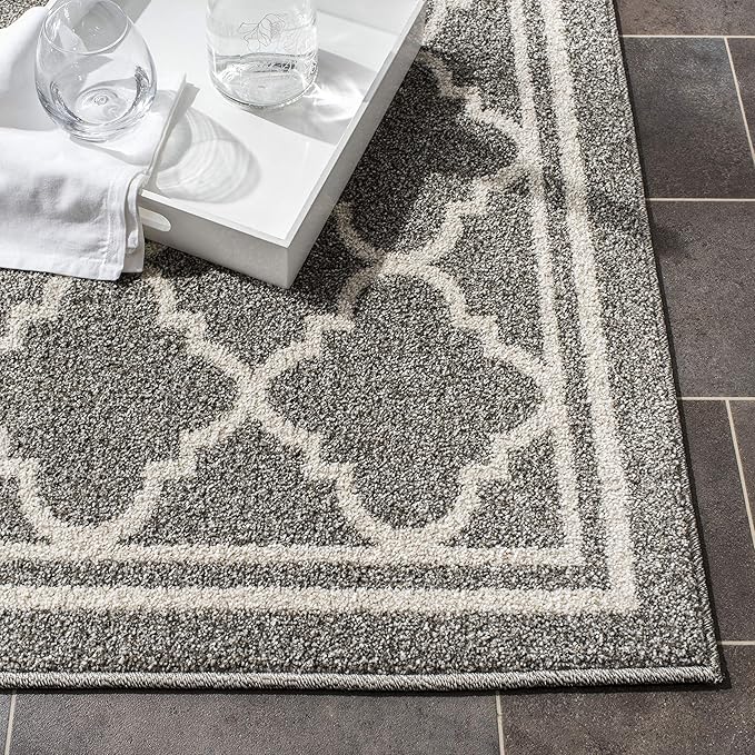 SAFAVIEH Amherst Collection Accent Rug - 4' x 6', Dark Grey & Beige, Moroccan Trellis Design, Non-Shedding & Easy Care, Ideal for High Traffic Areas in Entryway, Living Room, Bedroom (AMT422R)