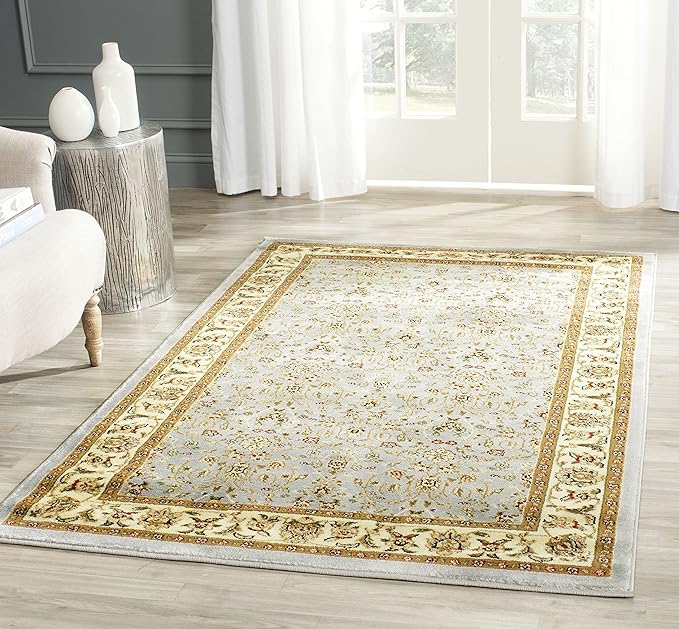 SAFAVIEH Lyndhurst Collection Accent Rug - 4' x 6', Light Blue & Ivory, Traditional Oriental Design, Non-Shedding & Easy Care, Ideal for High Traffic Areas in Entryway, Living Room, Bedroom (LNH312B)