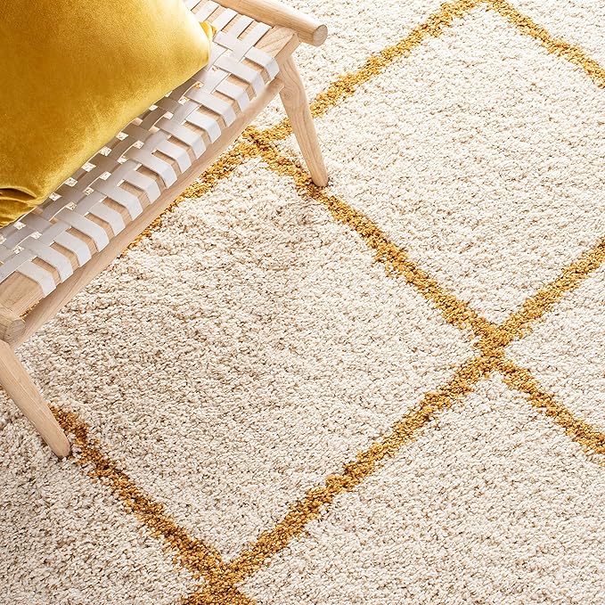 SAFAVIEH Hudson Shag Collection Area Rug - 7' Round, Ivory & Gold, Modern Trellis Design, Non-Shedding & Easy Care, 2-inch Thick Ideal for High Traffic Areas in Living Room, Bedroom (SGH281E)