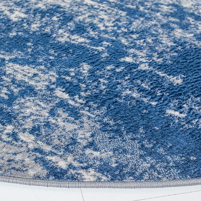 SAFAVIEH Brentwood Collection 5' Round Grey/Navy BNT822G Modern Abstract Non-Shedding Living Room Bedroom Area Rug