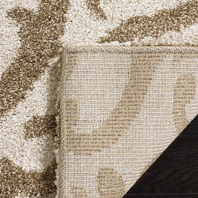 SAFAVIEH Florida Shag Collection Area Rug - 5'3" x 7'6", Cream & Beige, Damask Design, Non-Shedding & Easy Care, 1.2-inch Thick Ideal for High Traffic Areas in Living Room, Bedroom (SG462-1113)