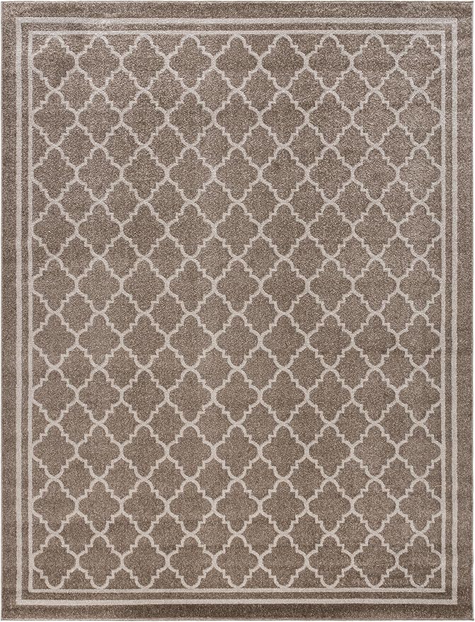 SAFAVIEH Amherst Collection Area Rug - 8' x 10', Wheat & Beige, Moroccan Trellis Design, Non-Shedding & Easy Care, Ideal for High Traffic Areas in Living Room, Bedroom (AMT422S)