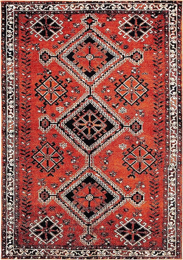 SAFAVIEH Vintage Hamadan Collection Accent Rug - 4' x 6', Orange & Red, Oriental Persian Design, Non-Shedding & Easy Care, Ideal for High Traffic Areas in Entryway, Living Room, Bedroom (VTH293P)