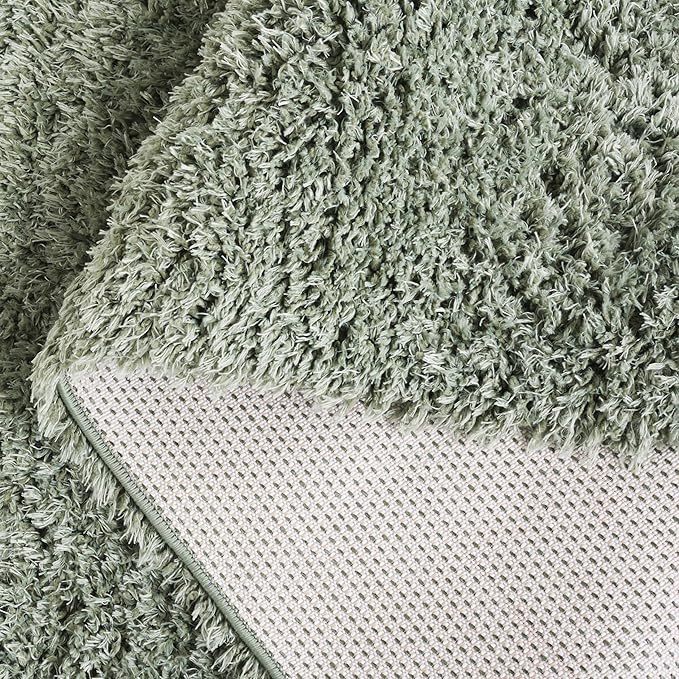 SAFAVIEH Lindsay Shag Collection Area Rug - 5'3" x 7'6", Green, Contemporary Design, Ideal for High Traffic Areas in Living Room, Bedroom & Dining Room (LNS560Y-5)