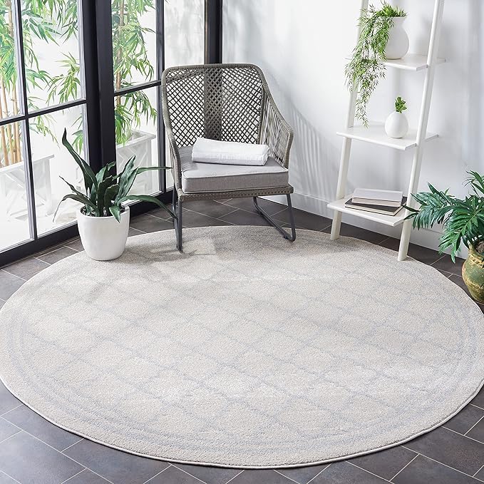 SAFAVIEH Amherst Collection 3' Round Beige/Light Grey AMT422E Moroccan Trellis Non-Shedding Living Room Bedroom Area Rug