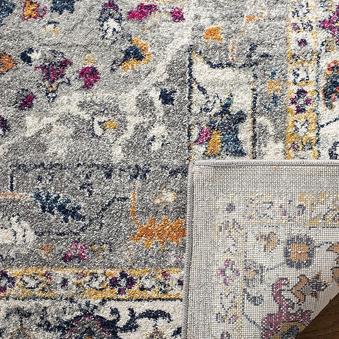 SAFAVIEH Evoke Collection 4' x 6' Grey/Grey EVK275H Oriental Medallion Distressed Non-Shedding Living Room Bedroom Accent Rug